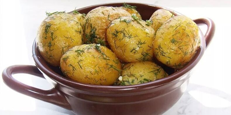 khoai tây nướng với các loại thảo mộc để giảm cân